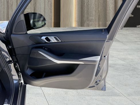 Used 2022 BMW X5 sDrive40i image 43