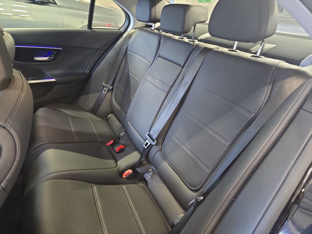 Certified 2026 Mercedes-Benz C 300 Sedan image 15