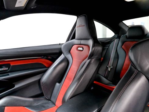 Used 2020 BMW M4 Coupe w/ Competition Package RWD image 15