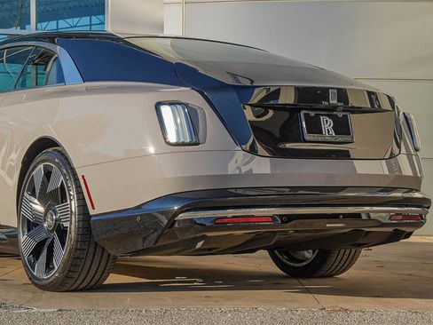 New 2026 Rolls-Royce Spectre image 15