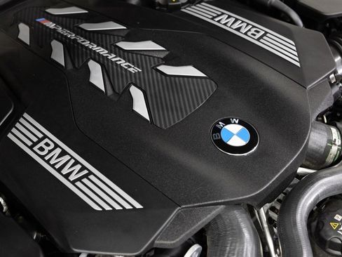 Used 2025 BMW M850i xDrive image 30
