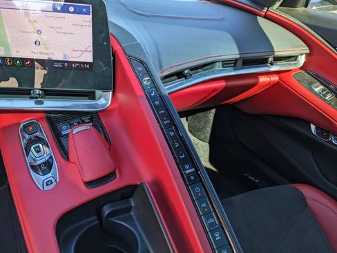 Used 2020 Chevrolet Corvette Stingray Premium Cpe w/ 3LT Preferred Equipment Group image 24