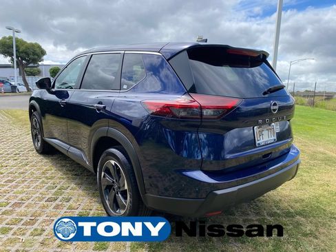 Used 2025 Nissan Rogue SV FWD image 5