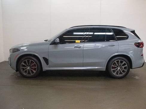 Used 2026 BMW X5 xDrive40i w/ M Sport Package AWD/4WD image 7
