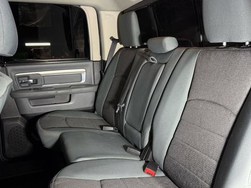 Used 2014 RAM 1500 Classic SLT w/ Luxury Group AWD/4WD image 20