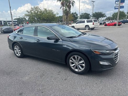Used 2021 Chevrolet Malibu LT FWD image 3
