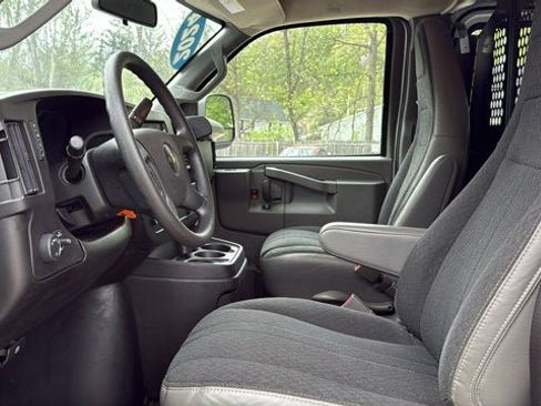 Used 2024 Chevrolet Express 2500 w/ Driver Convenience Package RWD image 13