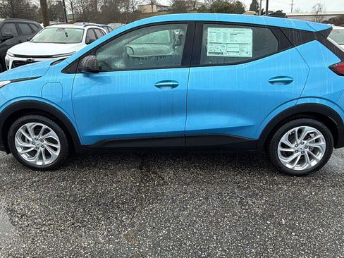 New 2027 Chevrolet Bolt LT w/ Comfort Package image 8