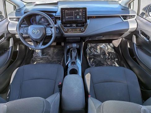 Used 2020 Toyota Corolla LE image 17