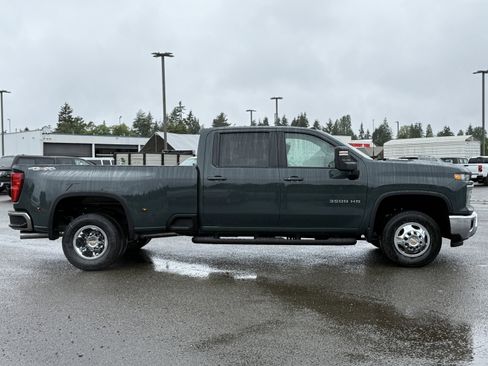 New 2026 Chevrolet Silverado 3500 LT w/ All Star Edition AWD/4WD image 6