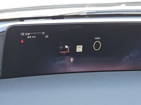 New 2025 Lincoln Navigator Reserve image 16