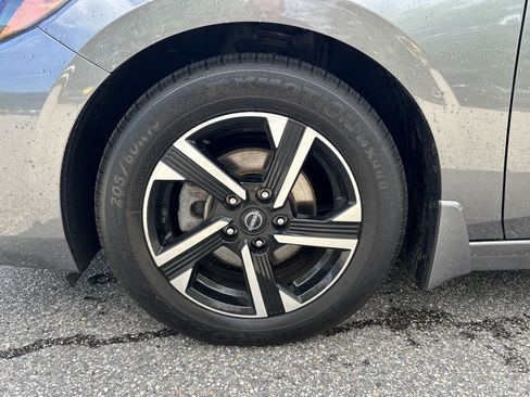 Used 2024 Nissan Sentra SV w/ All-Weather Package FWD image 12