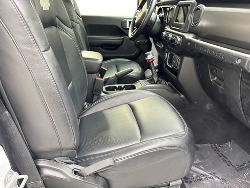 Used 2022 Jeep Wrangler Sport AWD/4WD image 37
