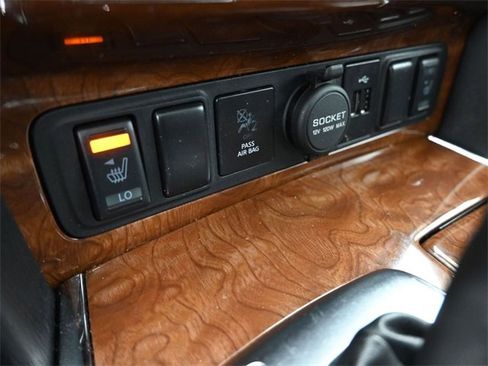 Used 2019 INFINITI QX80 Luxe w/ 22" Wheel Package image 3