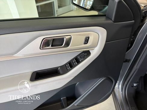 New 2026 Ford Explorer Active w/ Active Comfort Package RWD image 14