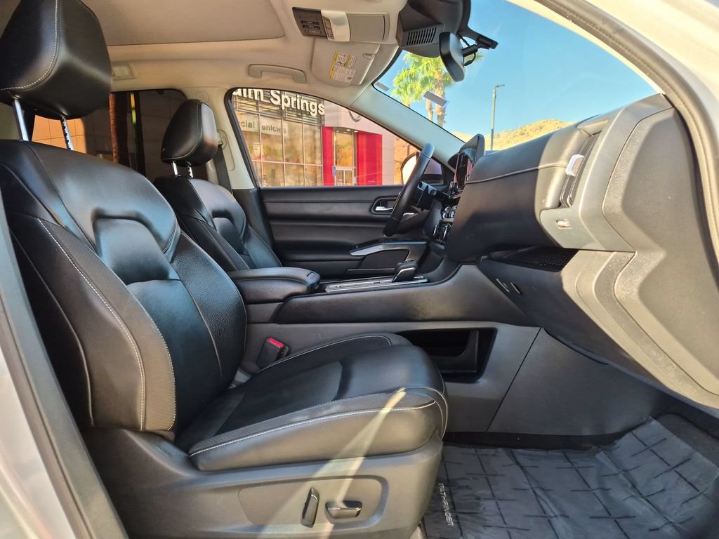 Used 2022 Nissan Pathfinder SL w/ SL Premium Package FWD image 17