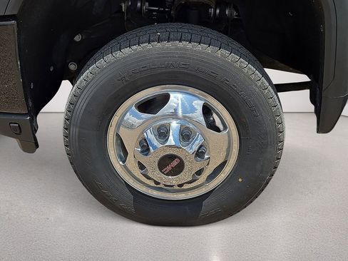 Used 2022 GMC Sierra 3500 Denali AWD/4WD image 11