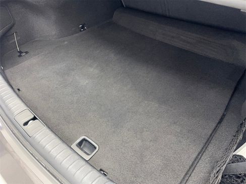 Used 2025 Genesis G70 2.5T image 81