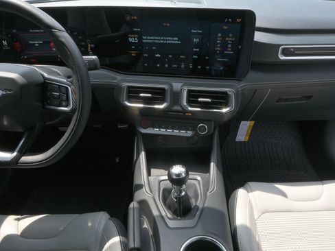 Used 2026 Ford Mustang GT Premium w/ GT Performance Package RWD image 10