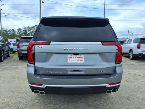 New 2026 GMC Yukon XL Denali w/ Denali Reserve Package AWD/4WD image 6