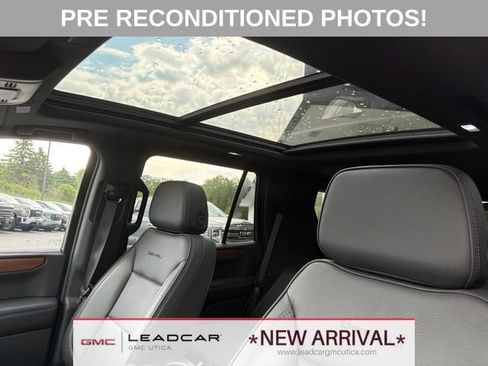 Used 2025 GMC Yukon Denali w/ Sun & Power Step Package AWD/4WD image 26