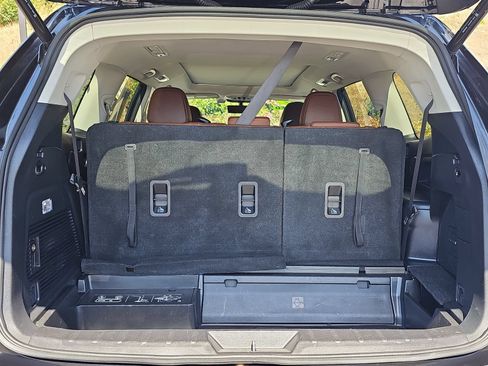 Certified 2022 Subaru Ascent Touring AWD/4WD image 13