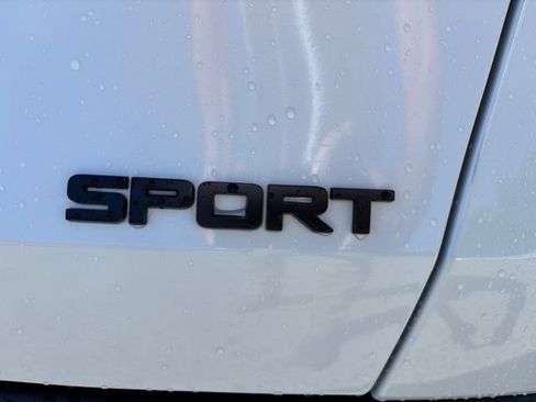 Certified 2026 Honda HR-V Sport image 3