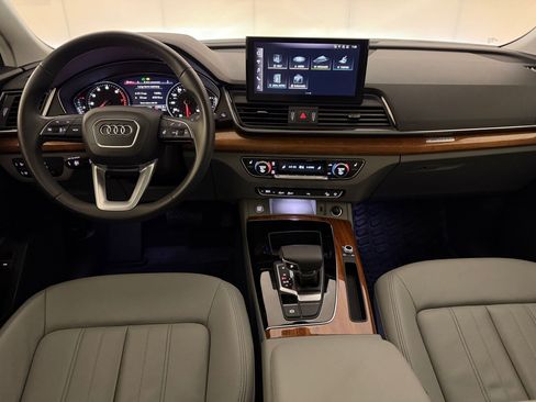 Used 2023 Audi Q5 2.0T Premium w/ Convenience Package AWD/4WD image 16