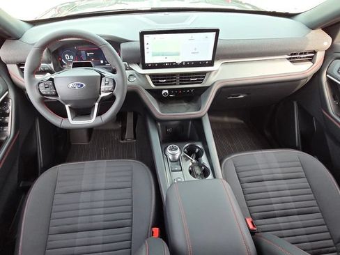 New 2026 Ford Explorer ST-Line w/ ST-Line Street Pack RWD image 40