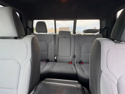 Used 2021 RAM 1500 Big Horn AWD/4WD image 14