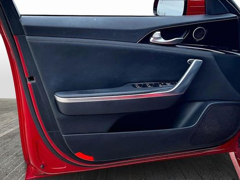 Certified 2019 Kia Stinger image 18