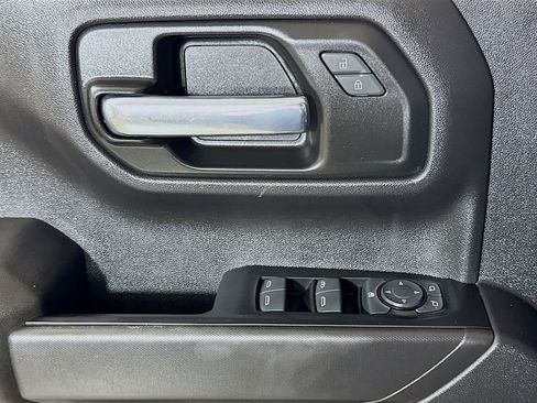Certified 2023 Chevrolet Silverado 1500 Custom AWD/4WD image 15