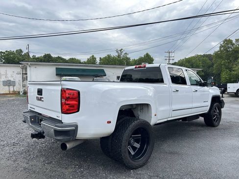 Used 2015 GMC Sierra 3500 SLT w/ Duramax Plus Package AWD/4WD image 6