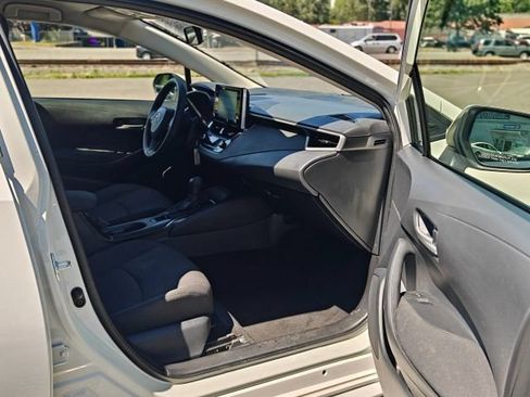 Used 2020 Toyota Corolla LE FWD image 22