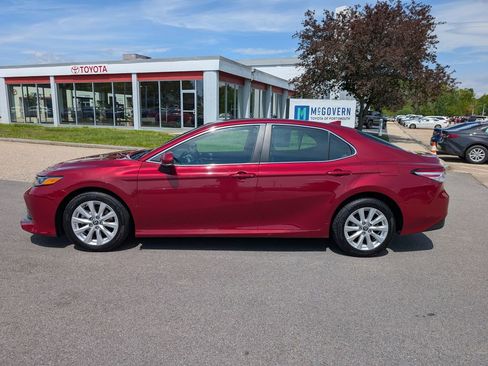 Used 2020 Toyota Camry LE w/ Convenience Package AWD/4WD image 2
