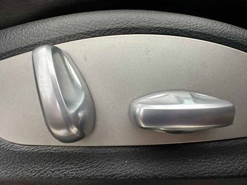 Used 2017 Porsche Cayenne AWD/4WD image 29