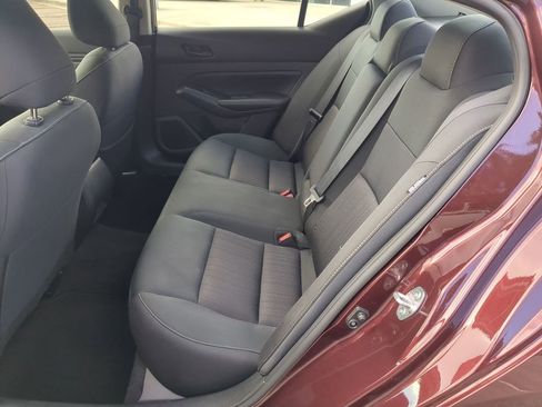 Used 2024 Nissan Altima 2.5 SV FWD image 28