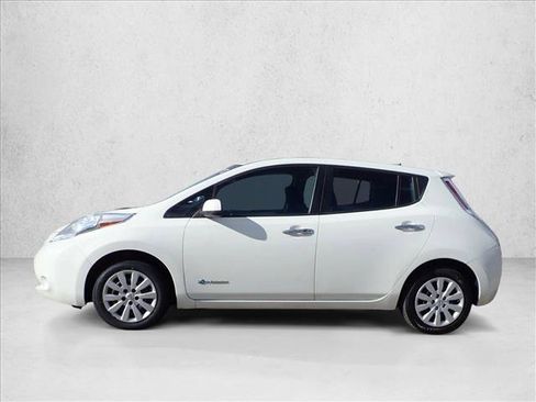 Used 2017 Nissan Leaf S w/ Charge Package FWD image 2