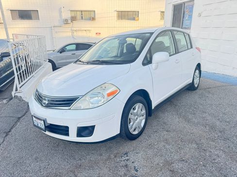 Used 2011 Nissan Versa 1.8 S w/ Plus Pkg FWD image 1