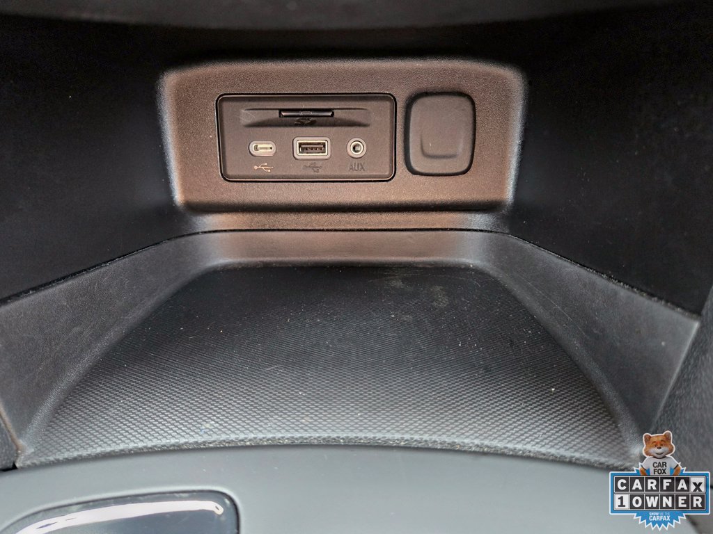 Used 2022 Chevrolet Equinox RS w/ RS Leather Package FWD image 35