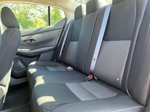 Used 2024 Nissan Sentra SV FWD image 12