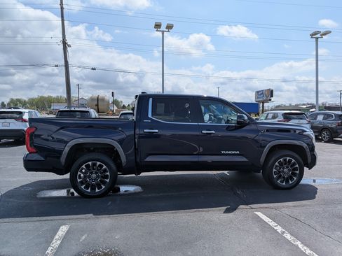 Used 2023 Toyota Tundra Limited w/ Power Package image 9