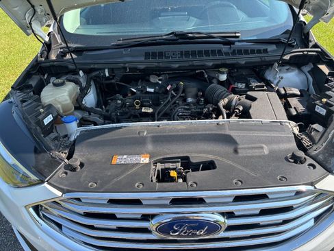Used 2022 Ford Edge SE AWD/4WD image 11