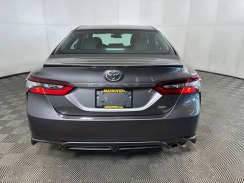 Used 2024 Toyota Camry SE image 4