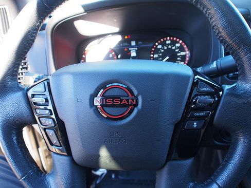 Used 2022 Nissan Frontier PRO-4X w/ Pro-4X Premium Package image 21