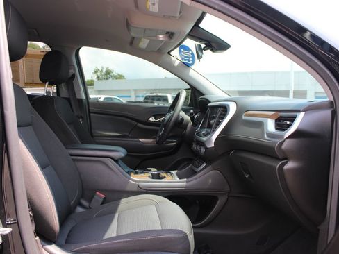 Used 2023 GMC Acadia SLE FWD image 27