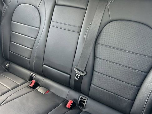 Used 2016 Mercedes-Benz GLC 300 4MATIC image 4