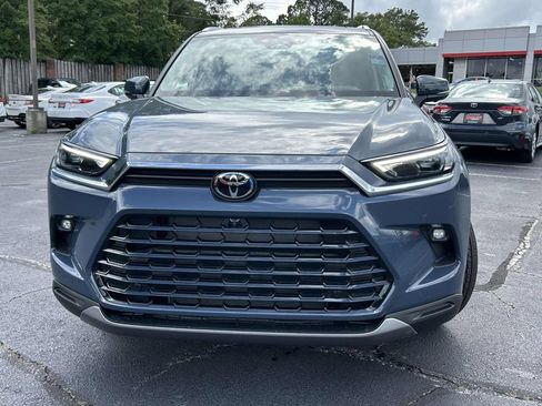Used 2026 Toyota Grand Highlander AWD image 8