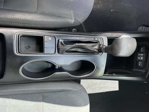 Used 2019 Kia Sorento LX FWD image 15