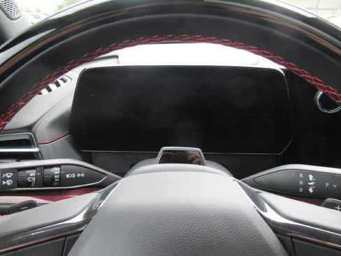Certified 2024 Chevrolet Traverse RS w/ LPO, Floor Liner Package AWD/4WD image 14